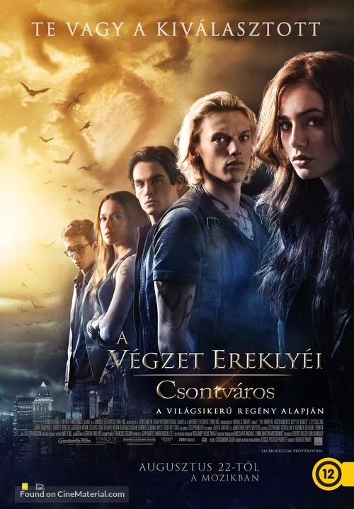 The Mortal Instruments: City of Bones - Hungarian Movie Poster