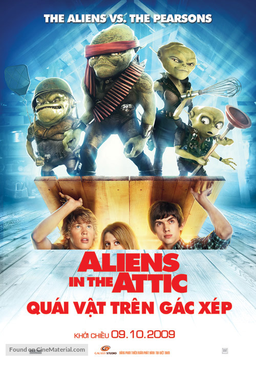 Aliens in the Attic - Vietnamese Movie Poster