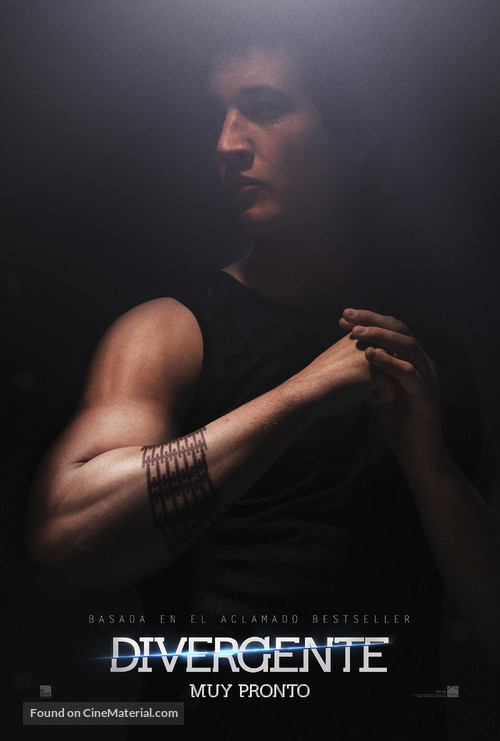 Divergent - Spanish Movie Poster