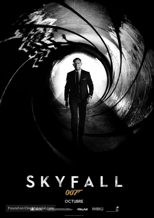 Skyfall - Spanish Movie Poster