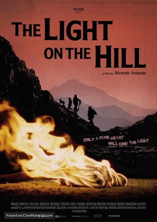 La luz en el cerro - International Movie Poster