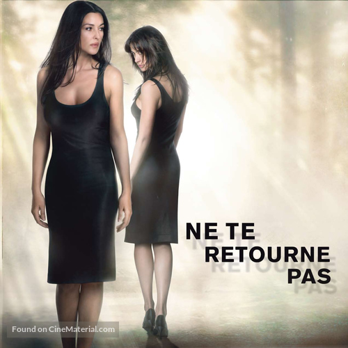 Ne te retourne pas - French Movie Poster