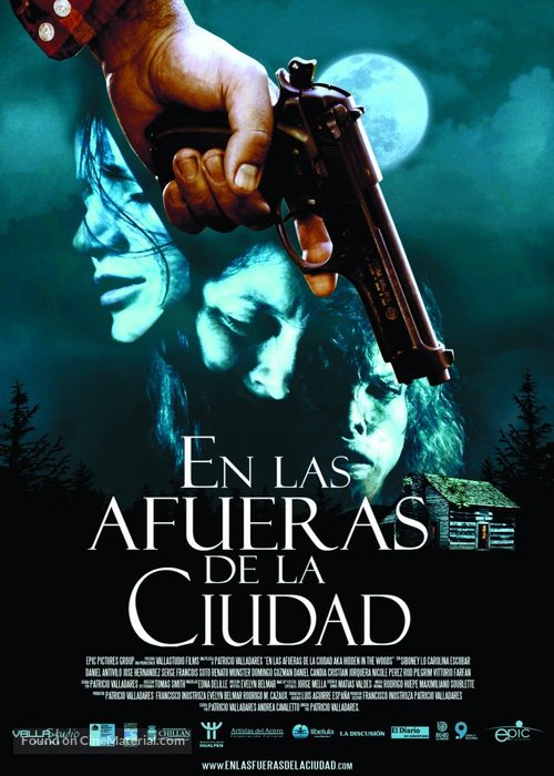 En las afueras de la ciudad - Chilean Movie Poster