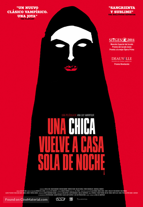 A Girl Walks Home Alone at Night - Spanish Movie Poster