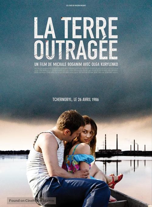 La Terre Outrag&eacute;e - French Movie Poster