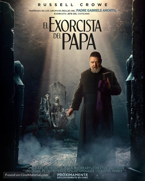 The Pope&#039;s Exorcist - Spanish Movie Poster