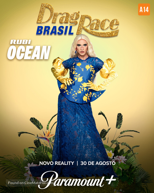 20 Steamy Pics of 'Drag Race Brasil' Pit Crew Members Richard