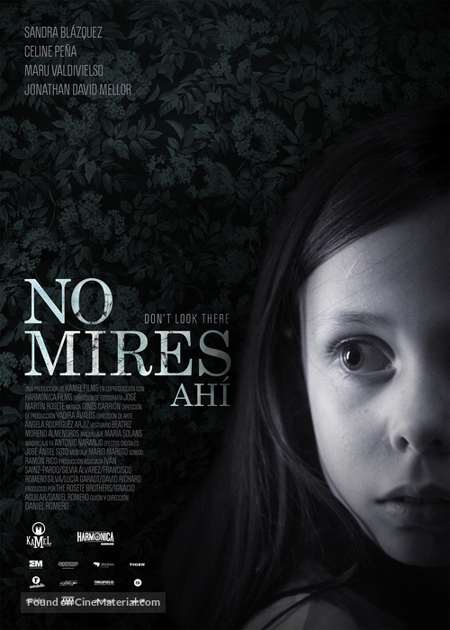 No mires ah&iacute; - Spanish Movie Poster