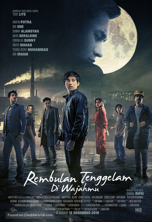 Rembulan Tenggelam di Wajahmu - Indonesian Movie Poster