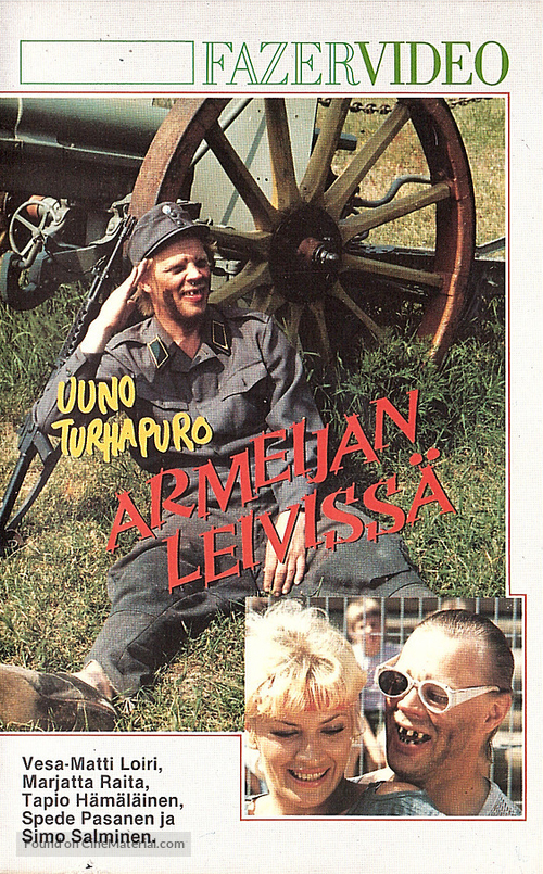 Uuno Turhapuro armeijan leiviss&auml; - Finnish VHS movie cover