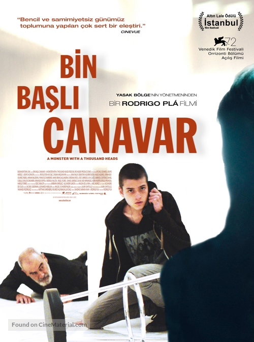 Un monstruo de mil cabezas - Turkish Movie Poster