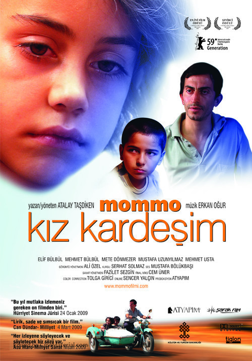 Mommo - Turkish Movie Poster