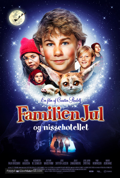 Familien Jul &amp; Nissehotellet - Danish Movie Poster