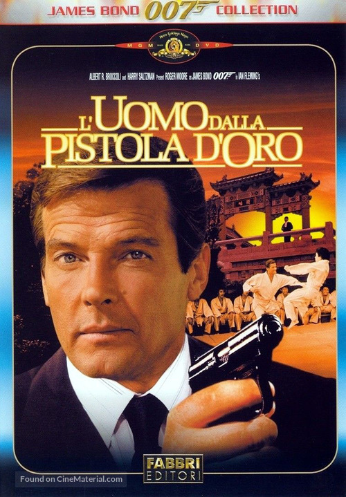 The Man With The Golden Gun - Italian Movie Cover