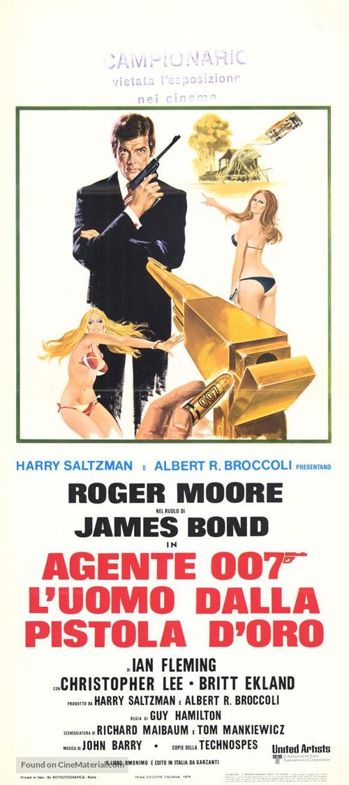 The Man With The Golden Gun - Italian Movie Poster