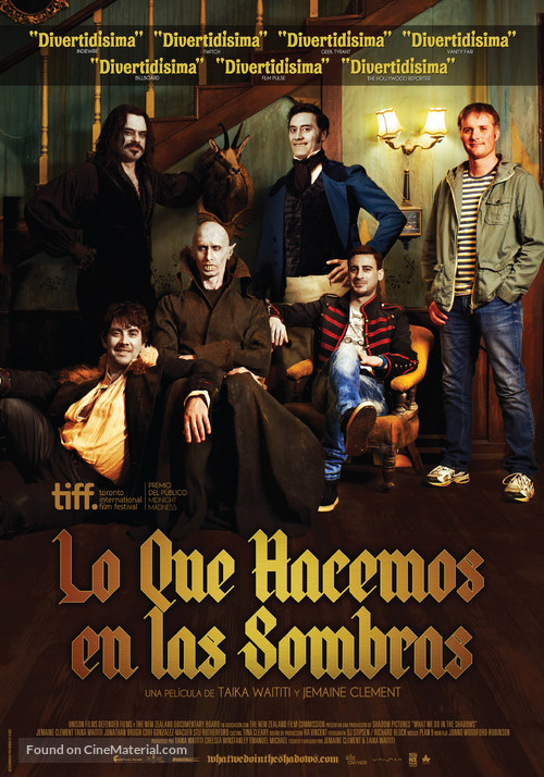 What We Do in the Shadows - Spanish Movie Poster