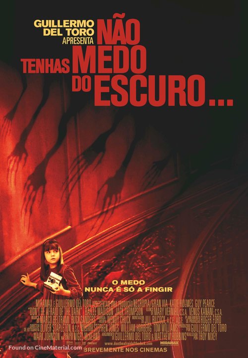 Don&#039;t Be Afraid of the Dark - Portuguese Movie Poster