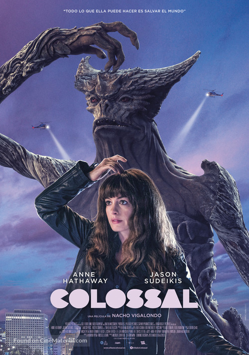 Colossal - Spanish Movie Poster