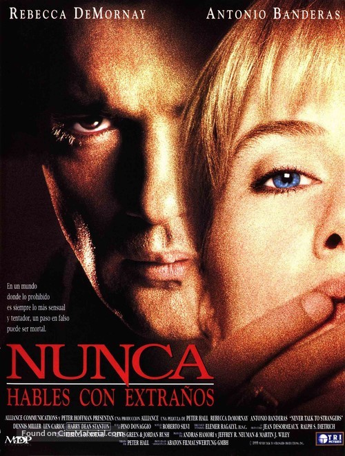 Never Talk to Strangers - Spanish Movie Poster