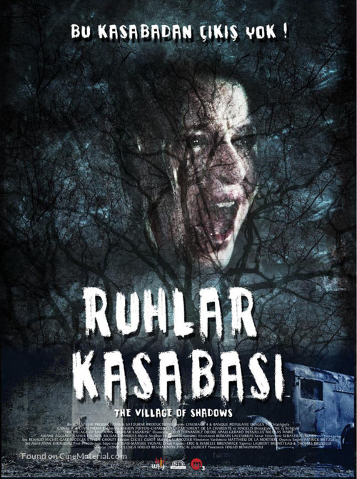 Le village des ombres - Turkish Movie Poster