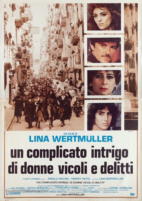 Un complicato intrigo di donne, vicoli e delitti - Italian Movie Poster