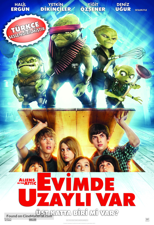 Aliens in the Attic - Turkish Movie Poster