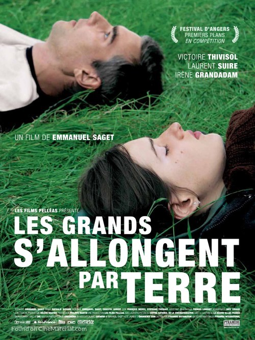 Les grands s&#039;allongent par terre - French Movie Poster