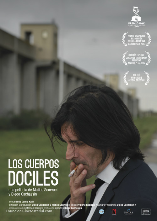 Los cuerpos d&oacute;ciles - Argentinian Movie Poster