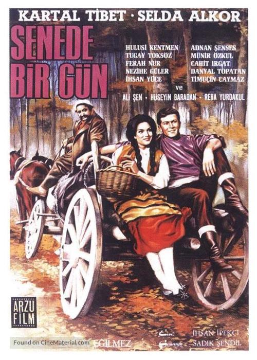 Senede bir g&uuml;n - Turkish Movie Poster