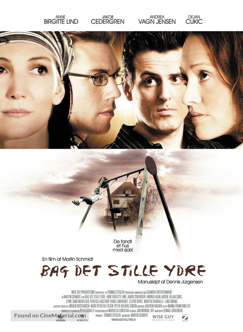Bag det stille ydre - Danish poster